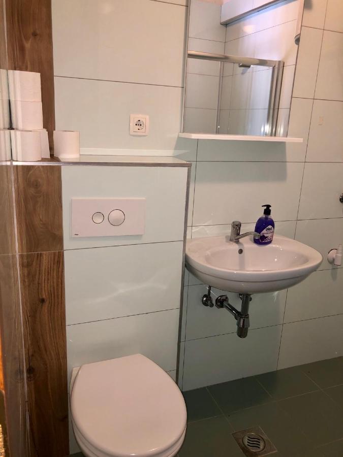 Apartmani Janja Starigrad Paklenica Eksteriør bilde