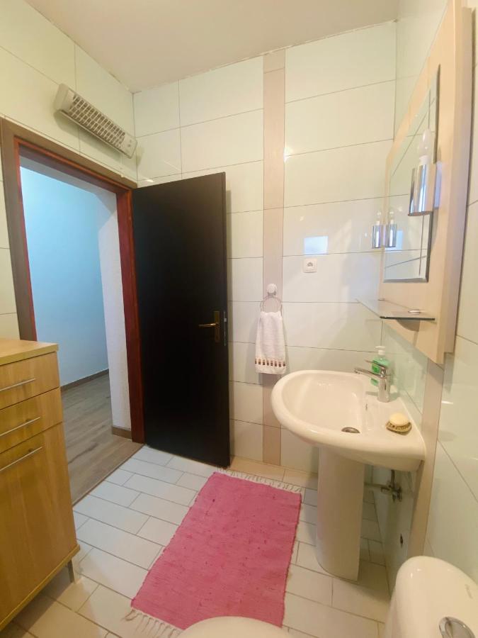 Apartmani Janja Starigrad Paklenica Eksteriør bilde