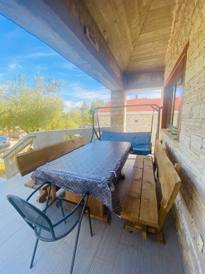 Apartmani Janja Starigrad Paklenica Eksteriør bilde