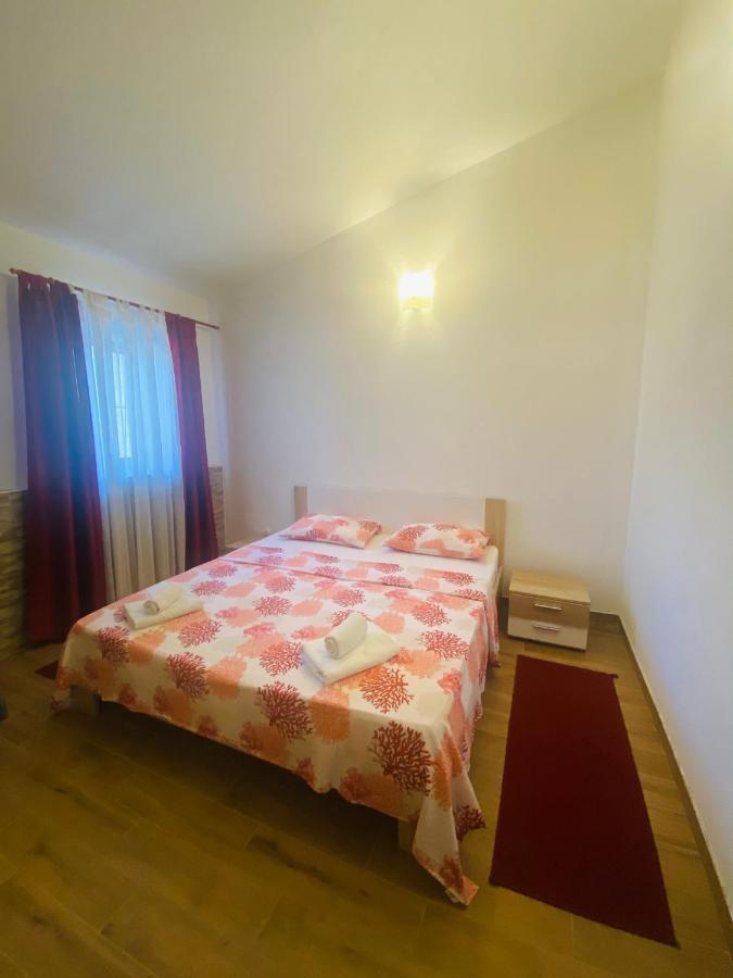Apartmani Janja Starigrad Paklenica Eksteriør bilde